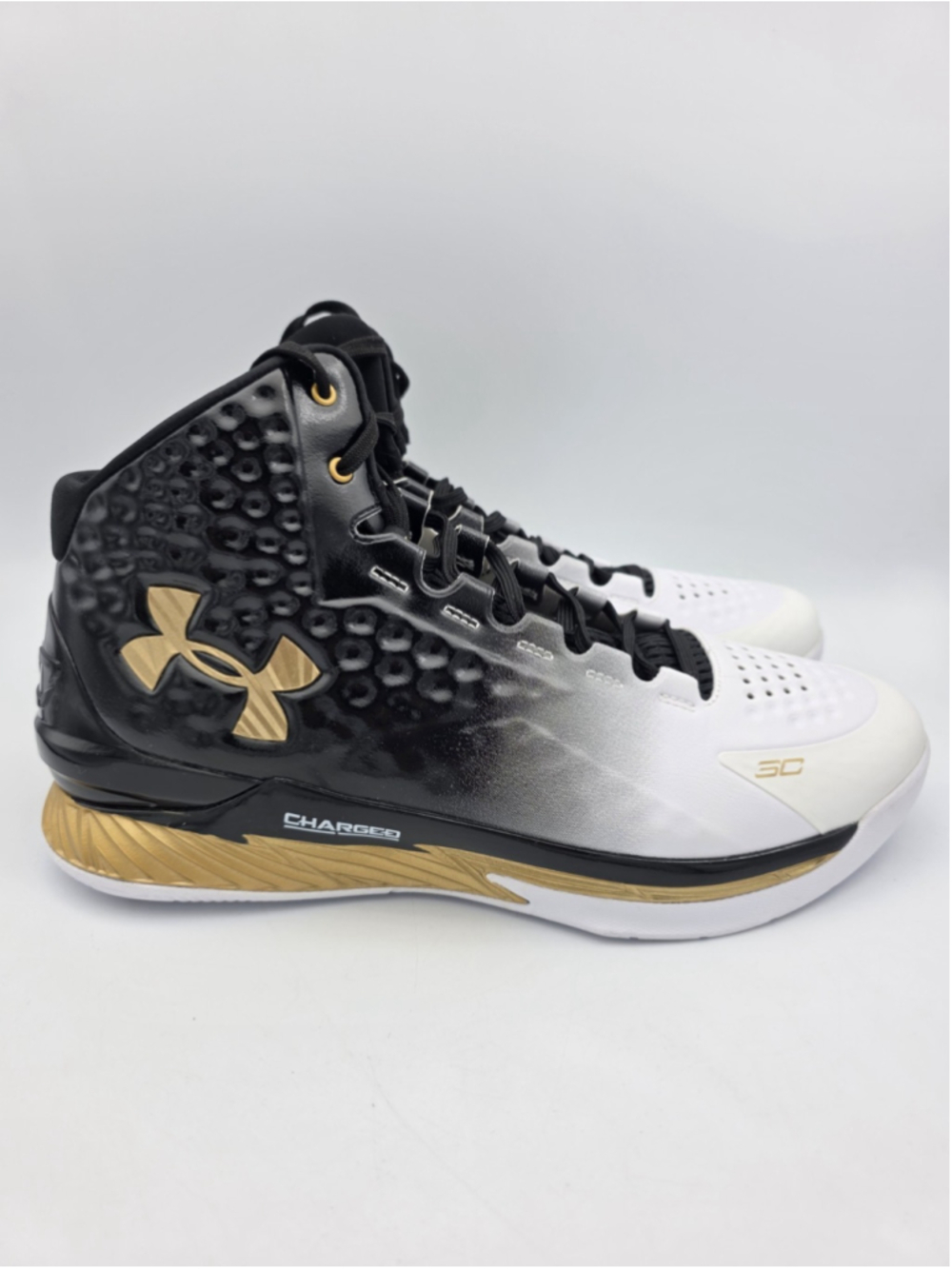 Under Armour Curry 1 Retro MVP Dynasty White Black Gold 3026051-001 Men's Sz 13